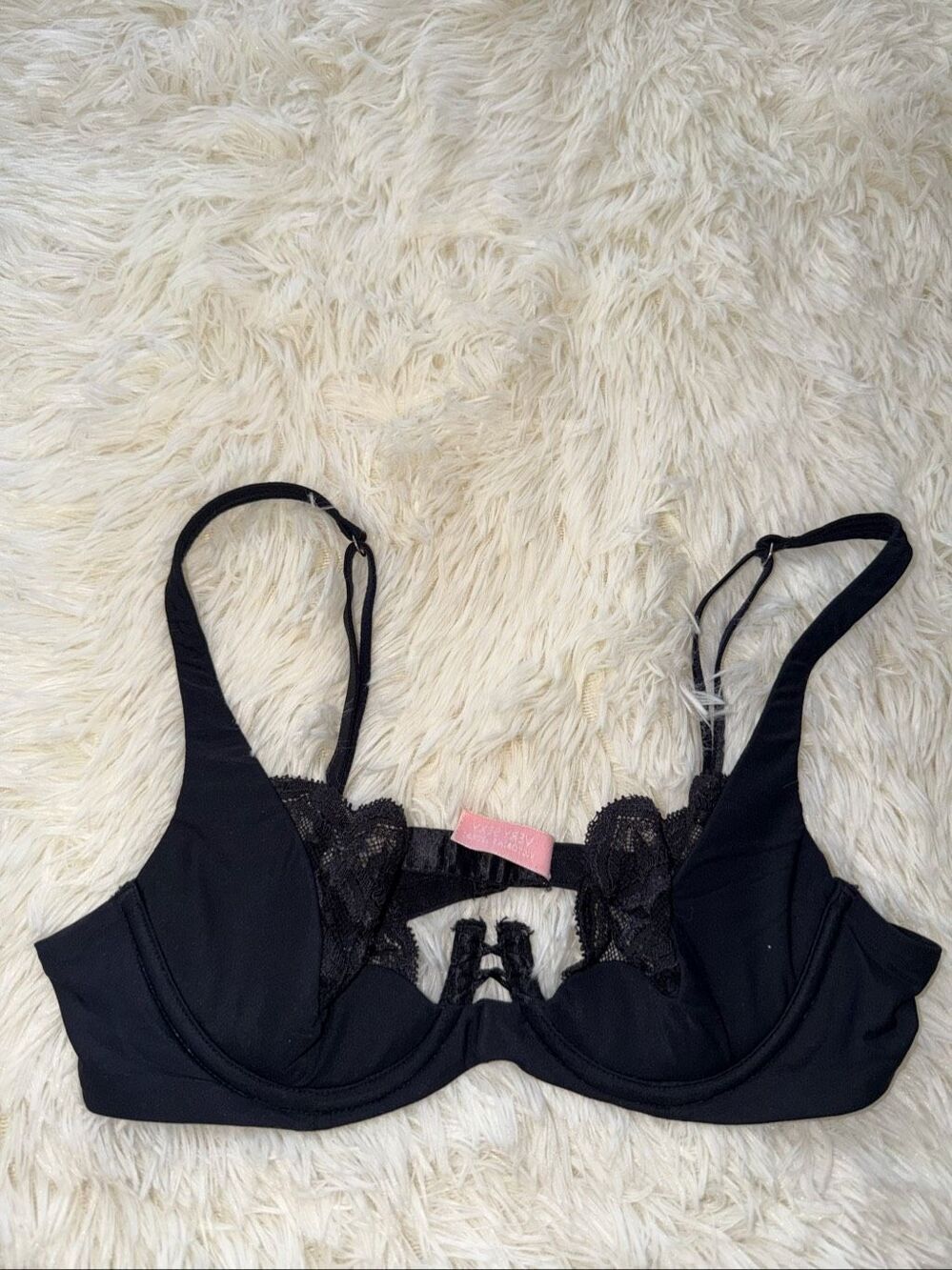 Victoria’s Secret bra size 32A black